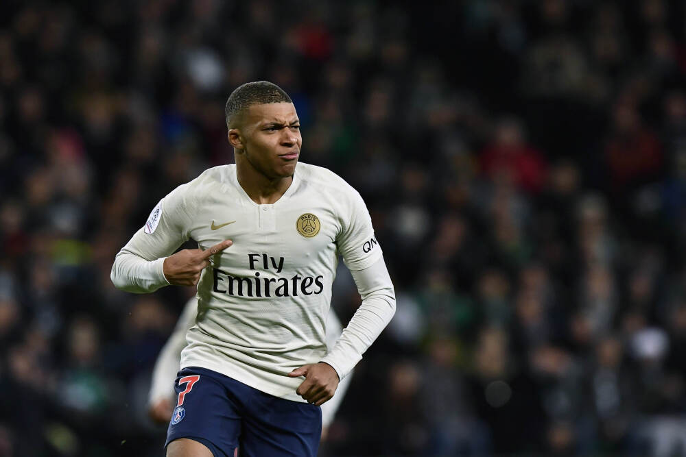 买下塞梅尼奥后, 22岁曼城新星即将离开: 去往多特蒙德开启新篇